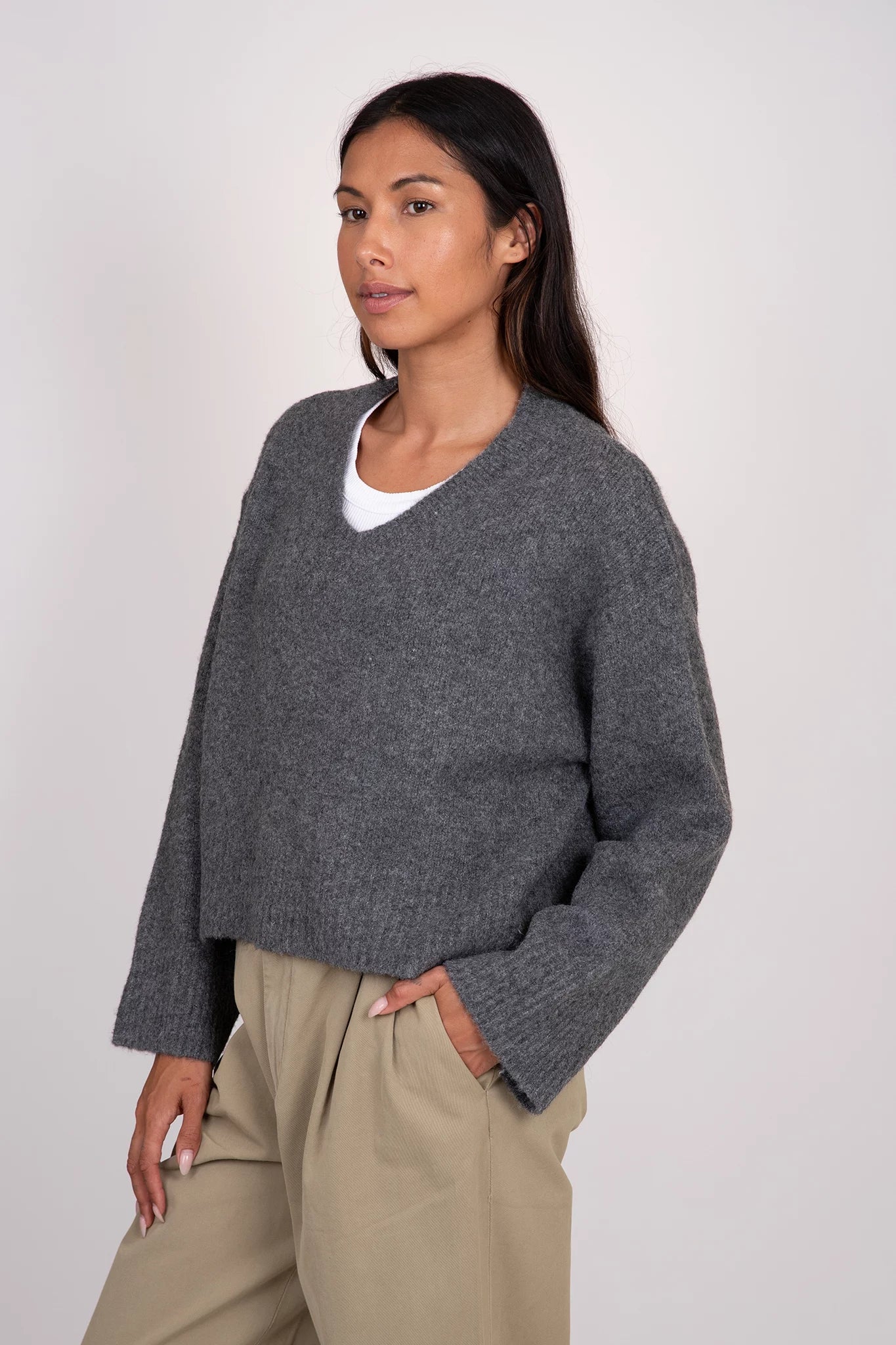 Etta Luxe V-Neck Sweater Sweaters & Knits Lyla + Luxe   