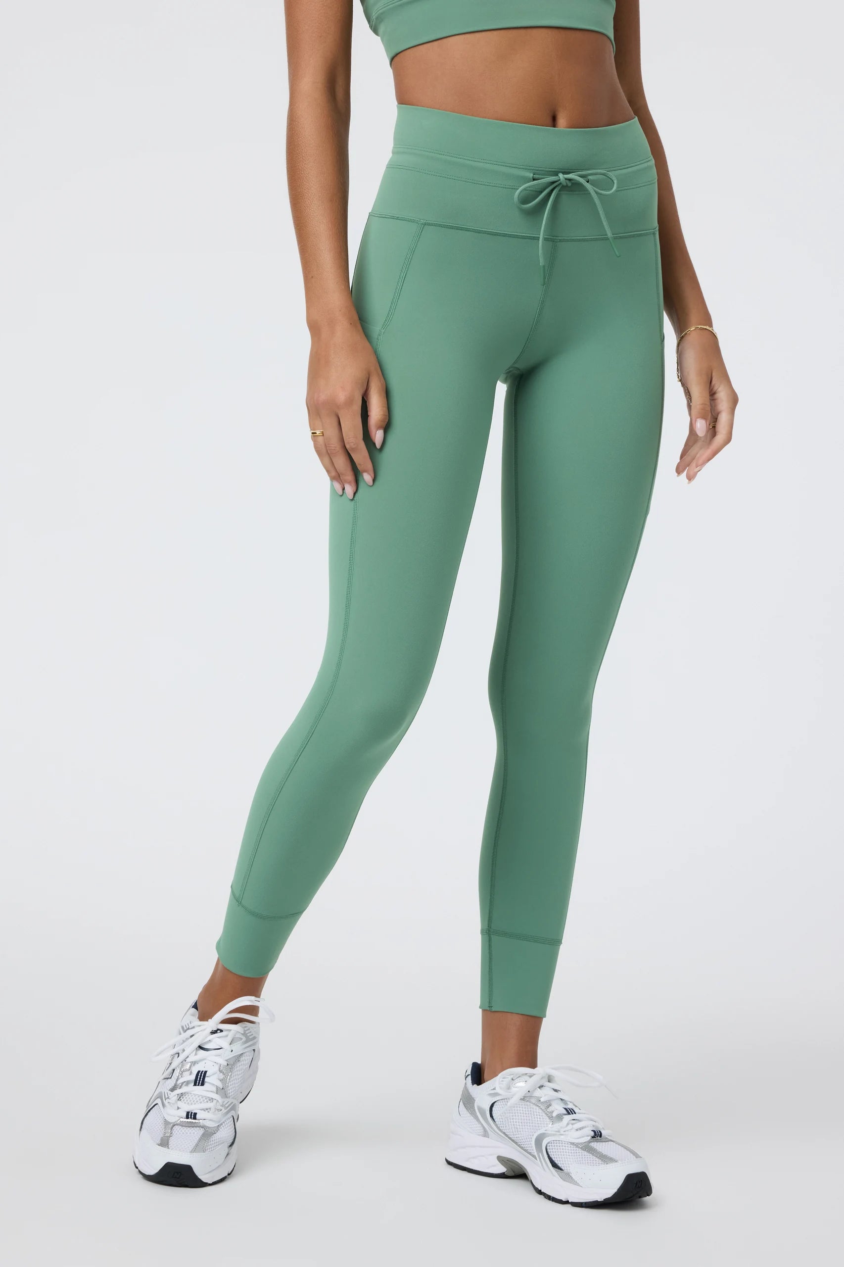 Daily Pocket Legging Activewear Vuori